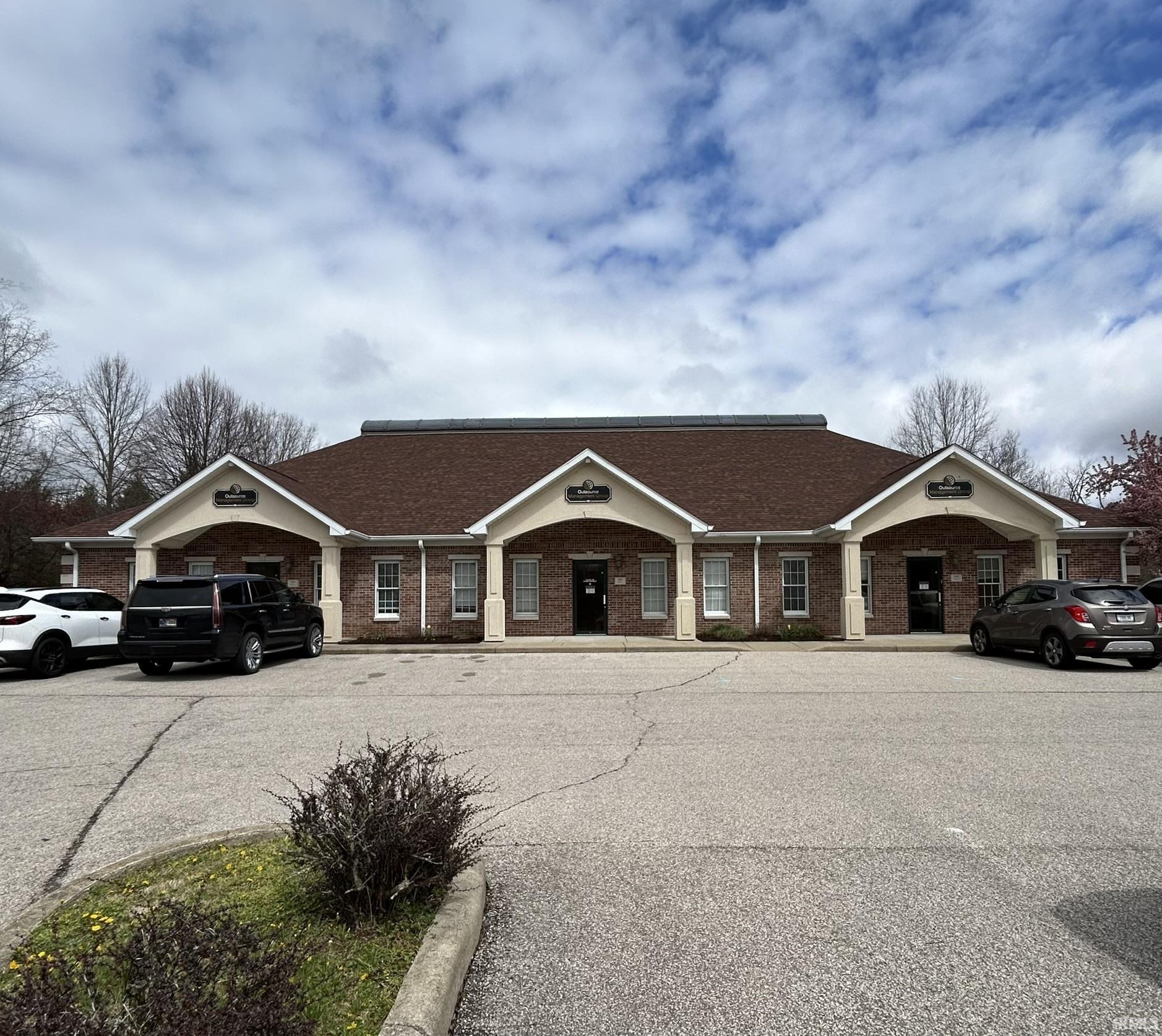 2201 W Sudbury Drive