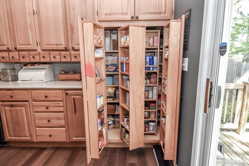 5809 W Stoneview Way