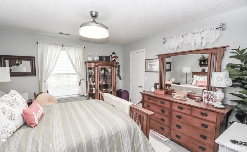 5809 W Stoneview Way