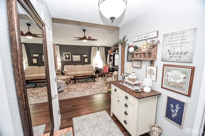 5809 W Stoneview Way