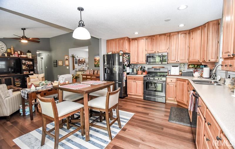 5809 W Stoneview Way