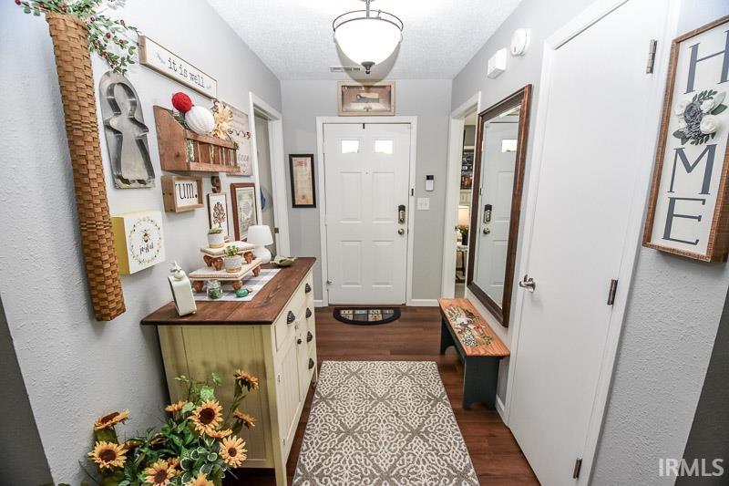 5809 W Stoneview Way