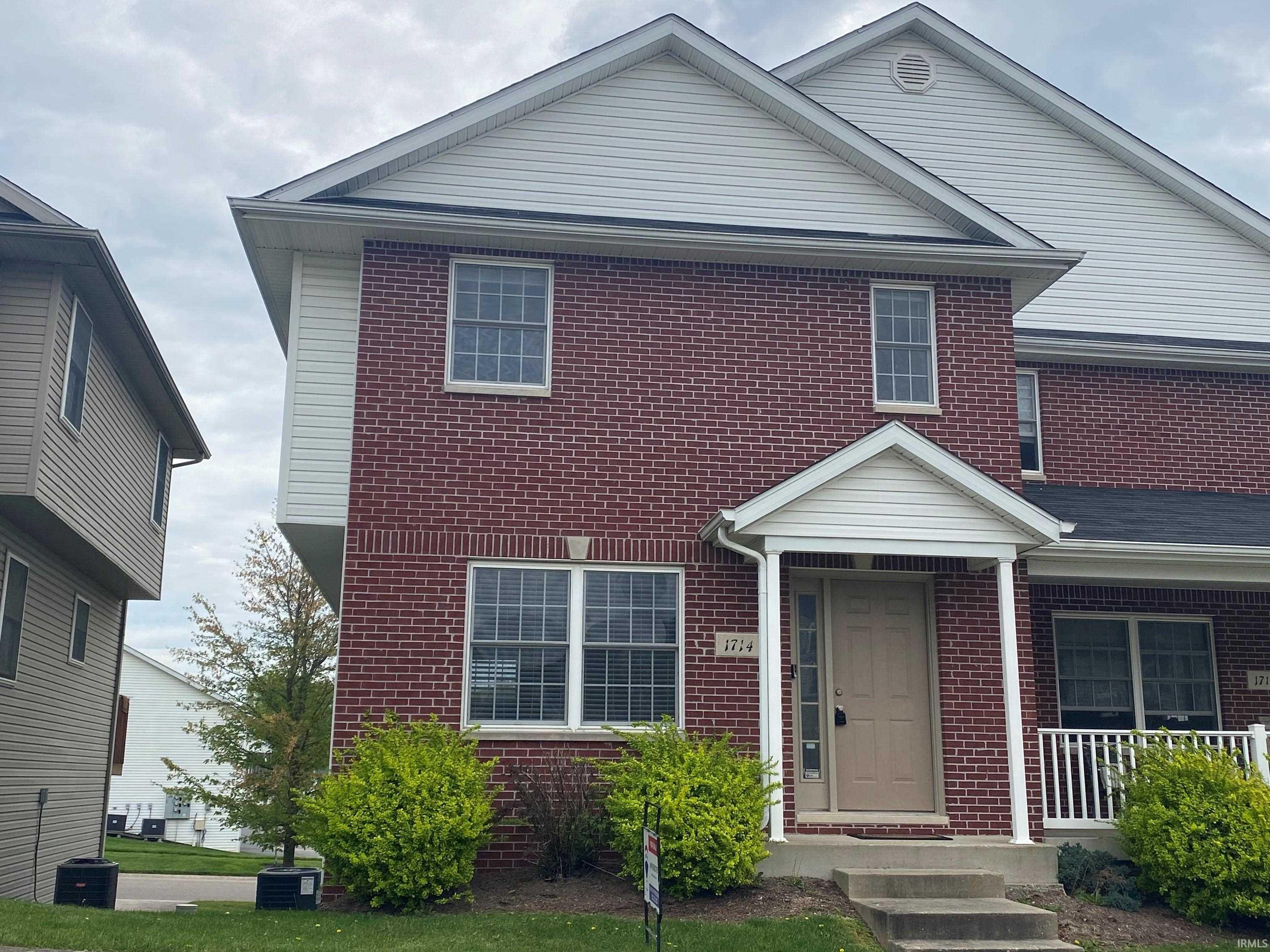 1714 W Sunstone Drive