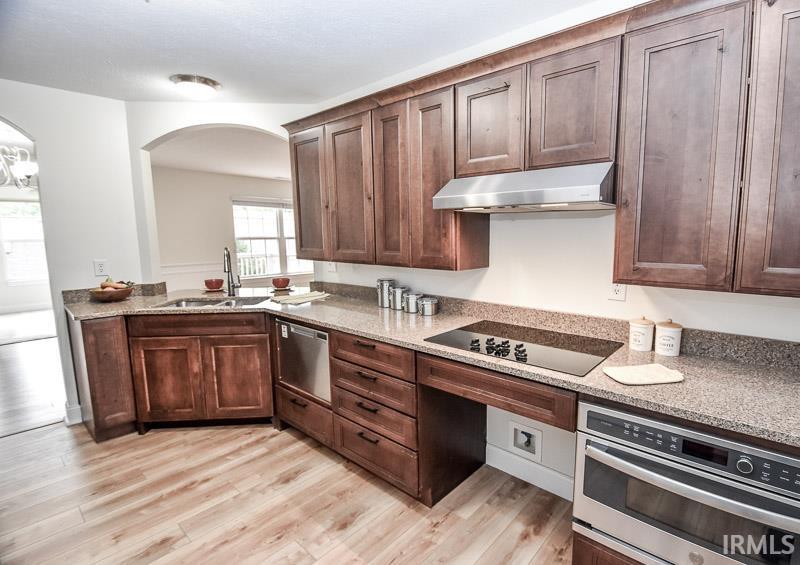 1504 S Arbor Ridge Court