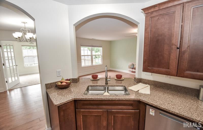 1504 S Arbor Ridge Court