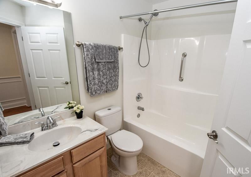 1504 S Arbor Ridge Court