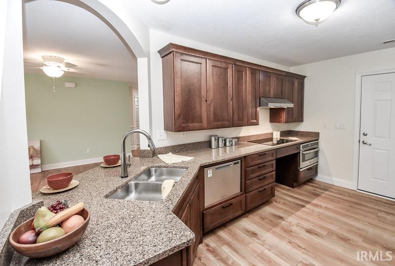 1504 S Arbor Ridge Court