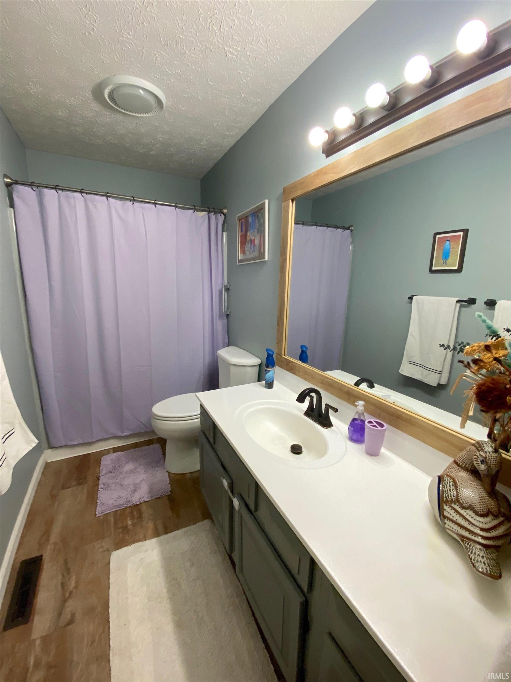 4808 N Andover Court