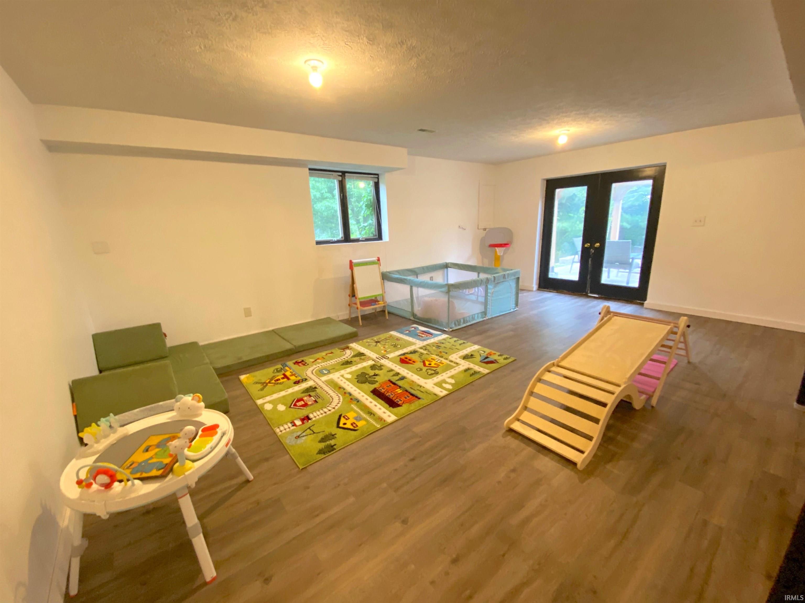 4808 N Andover Court