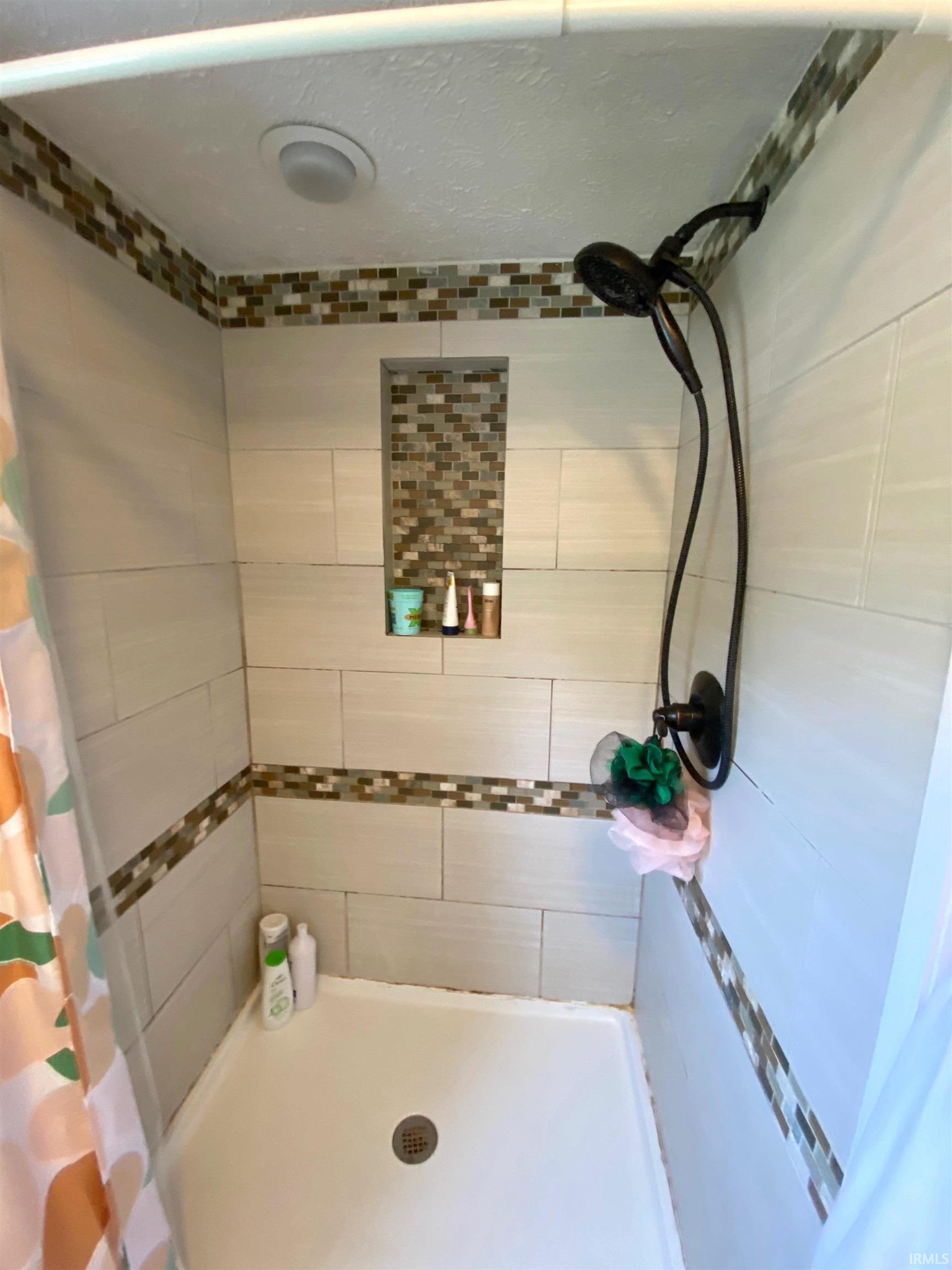 4808 N Andover Court