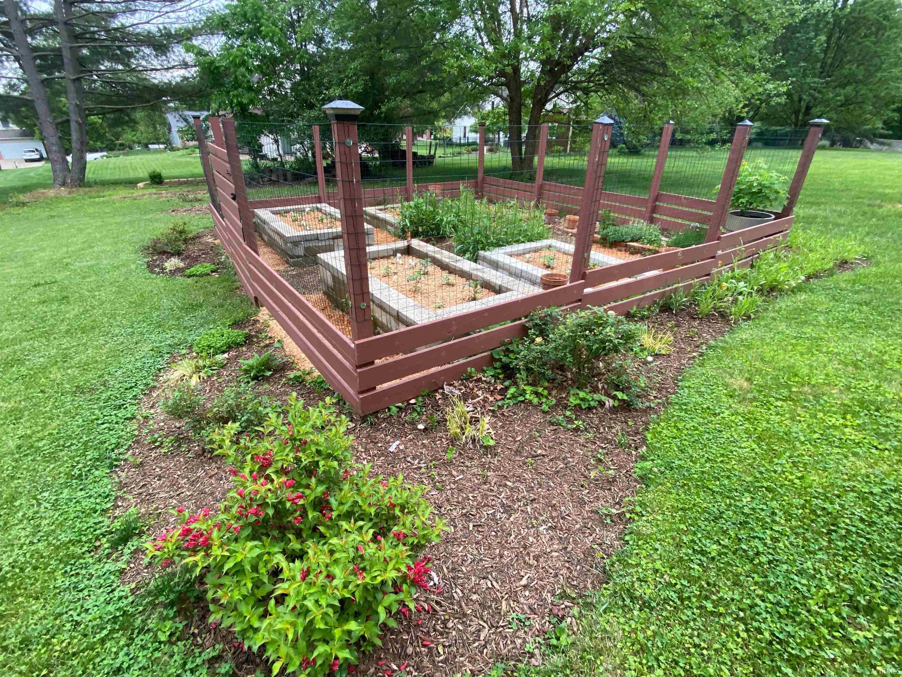 4808 N Andover Court