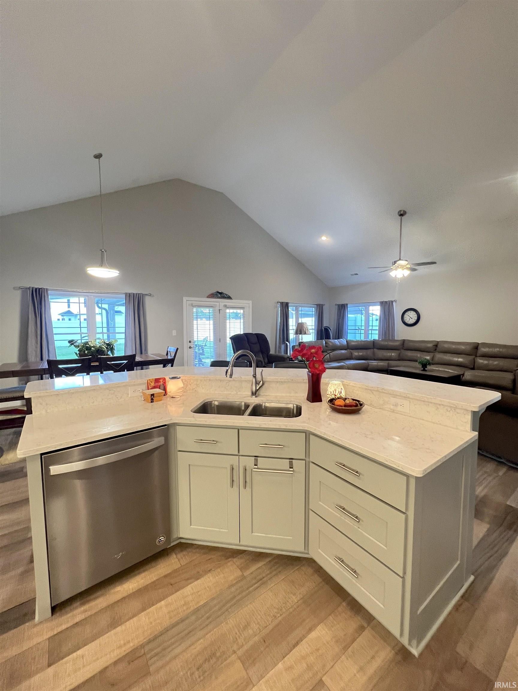 4298 W Carmola Drive