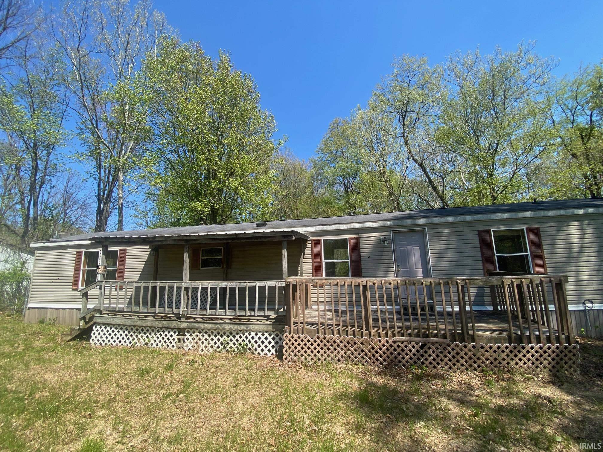 7230 N Old State Road 37