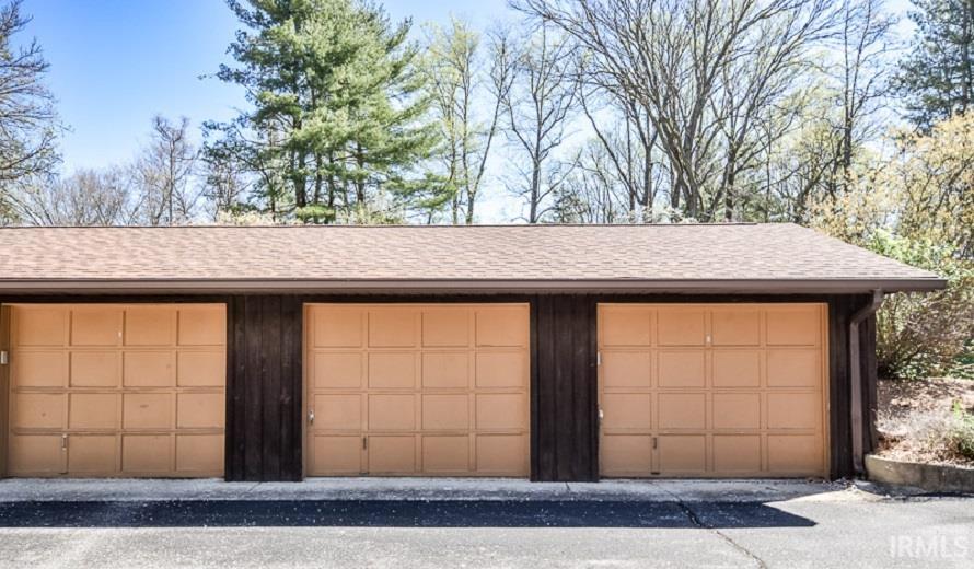 2335 E Winding Brook Circle