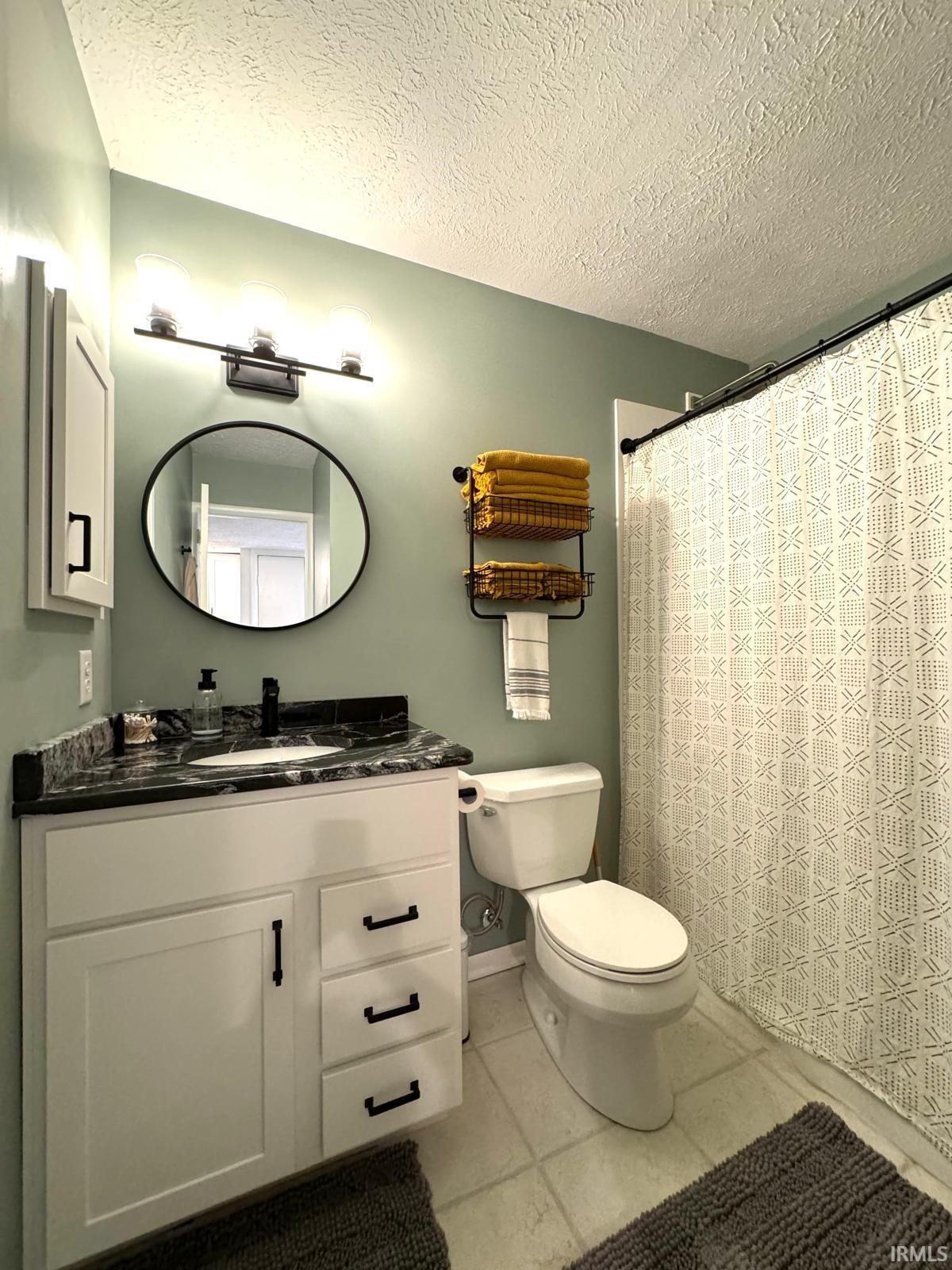 9105 S Greenridge Lane