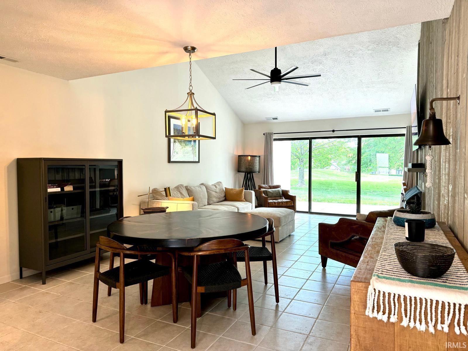 9105 S Greenridge Lane