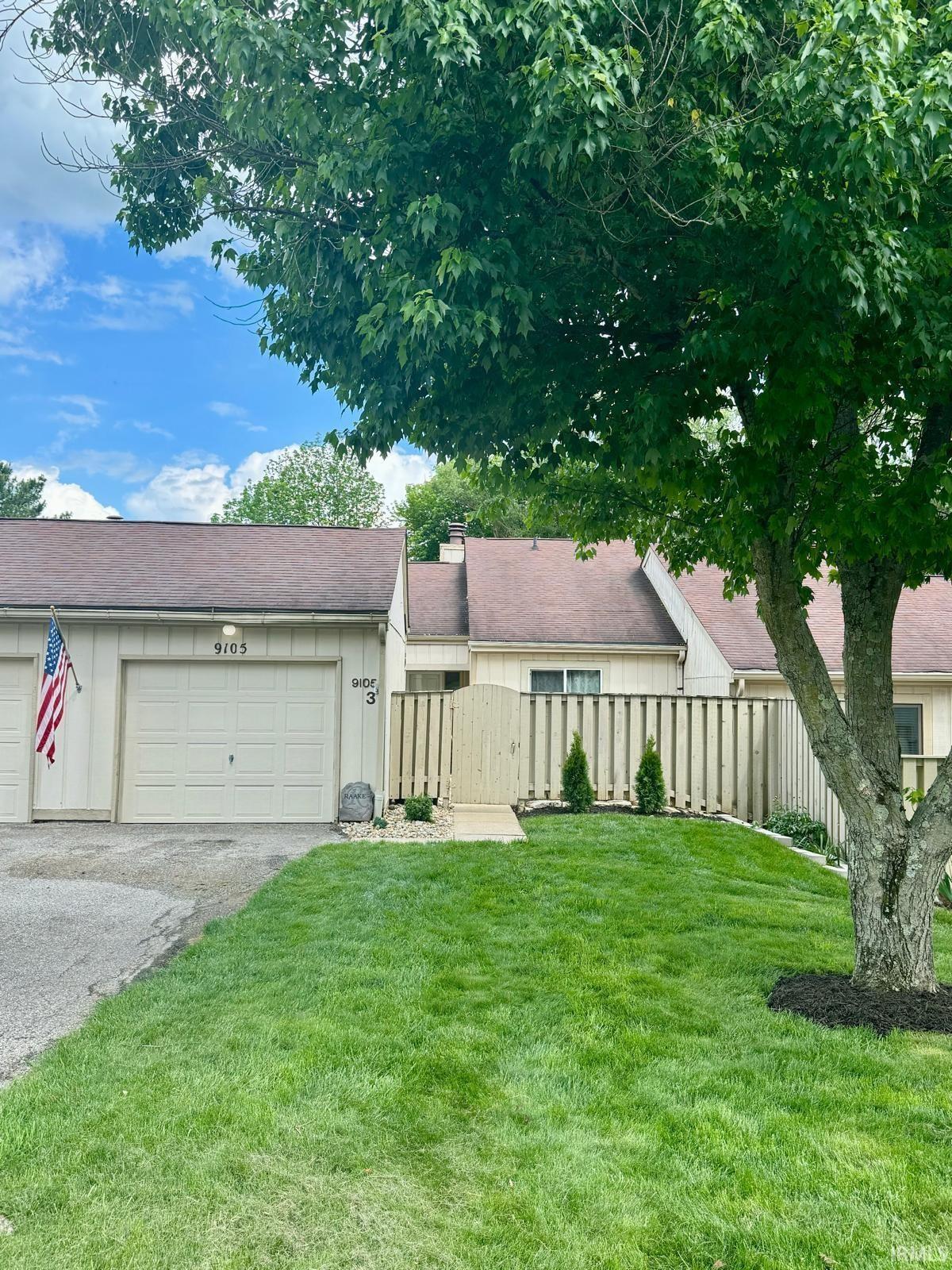 9105 S Greenridge Lane