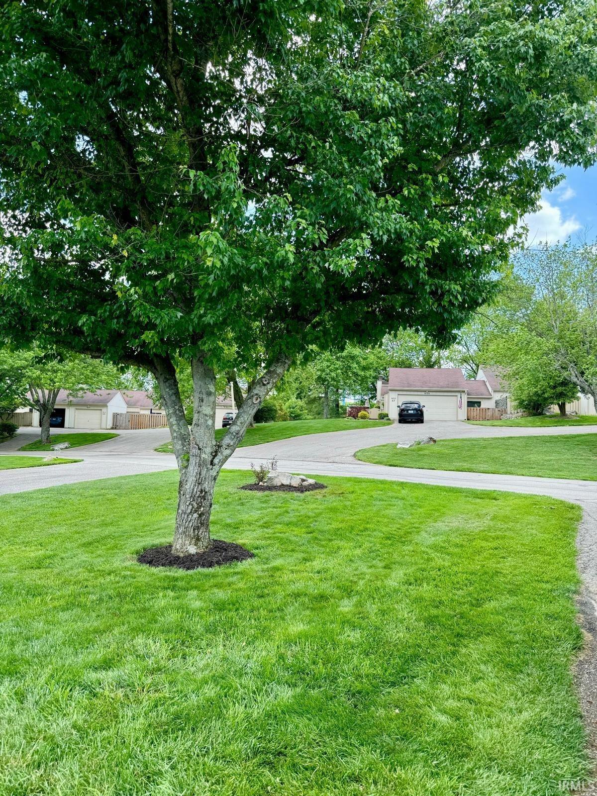 9105 S Greenridge Lane