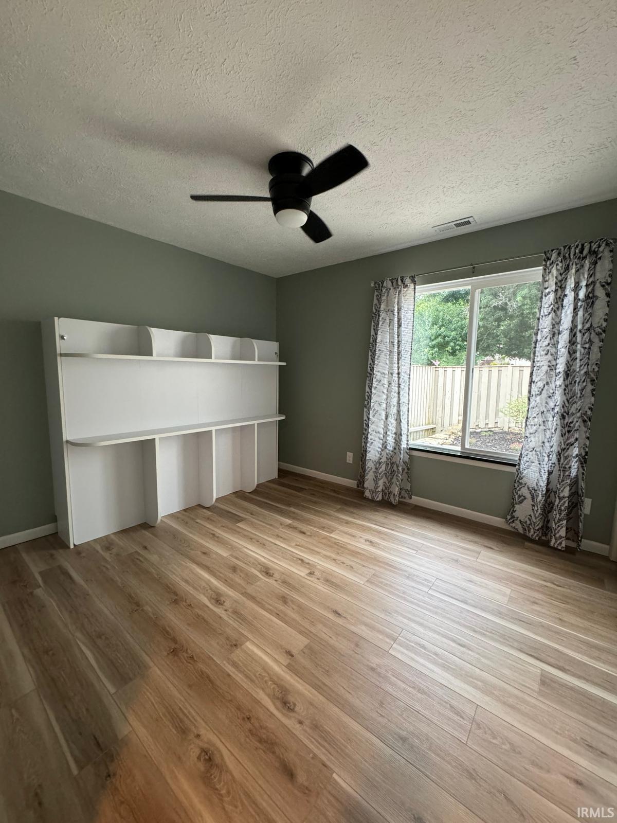 9105 S Greenridge Lane