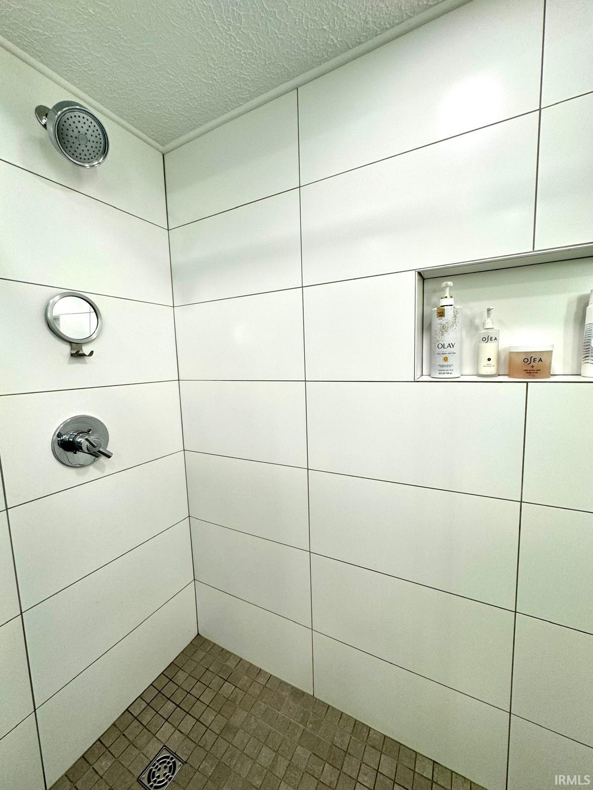 9105 S Greenridge Lane