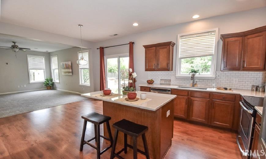 3667 S Glasgow Circle