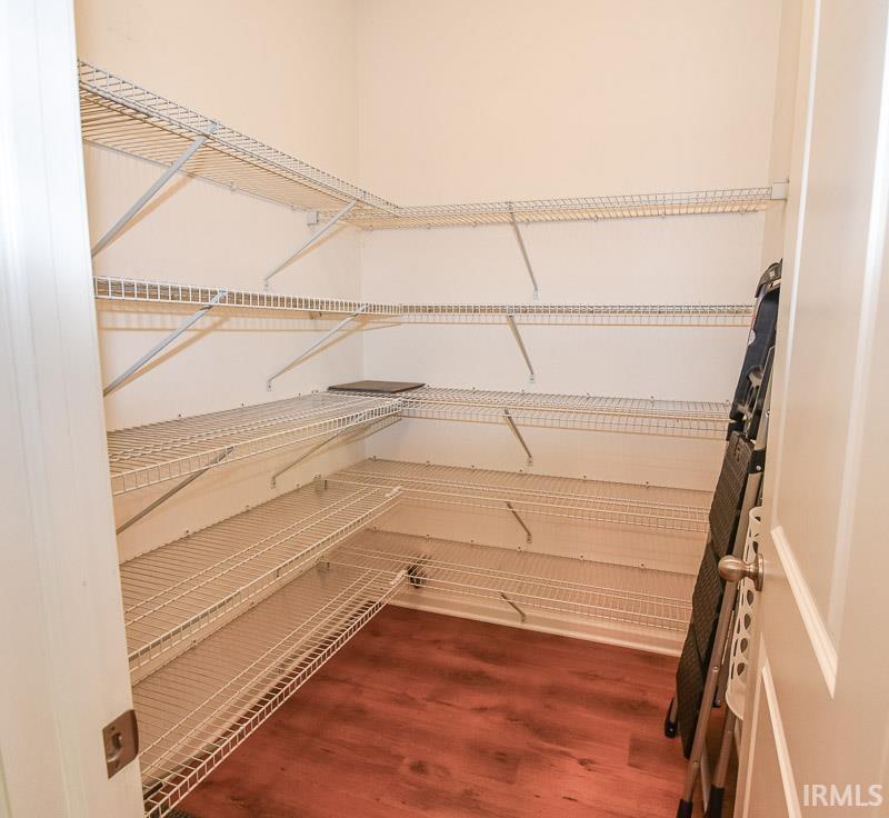 3667 S Glasgow Circle