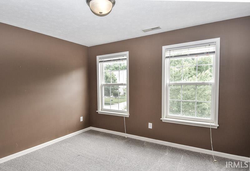 3667 S Glasgow Circle