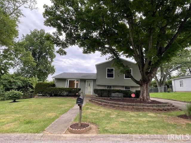 3342 N Kingsley Drive