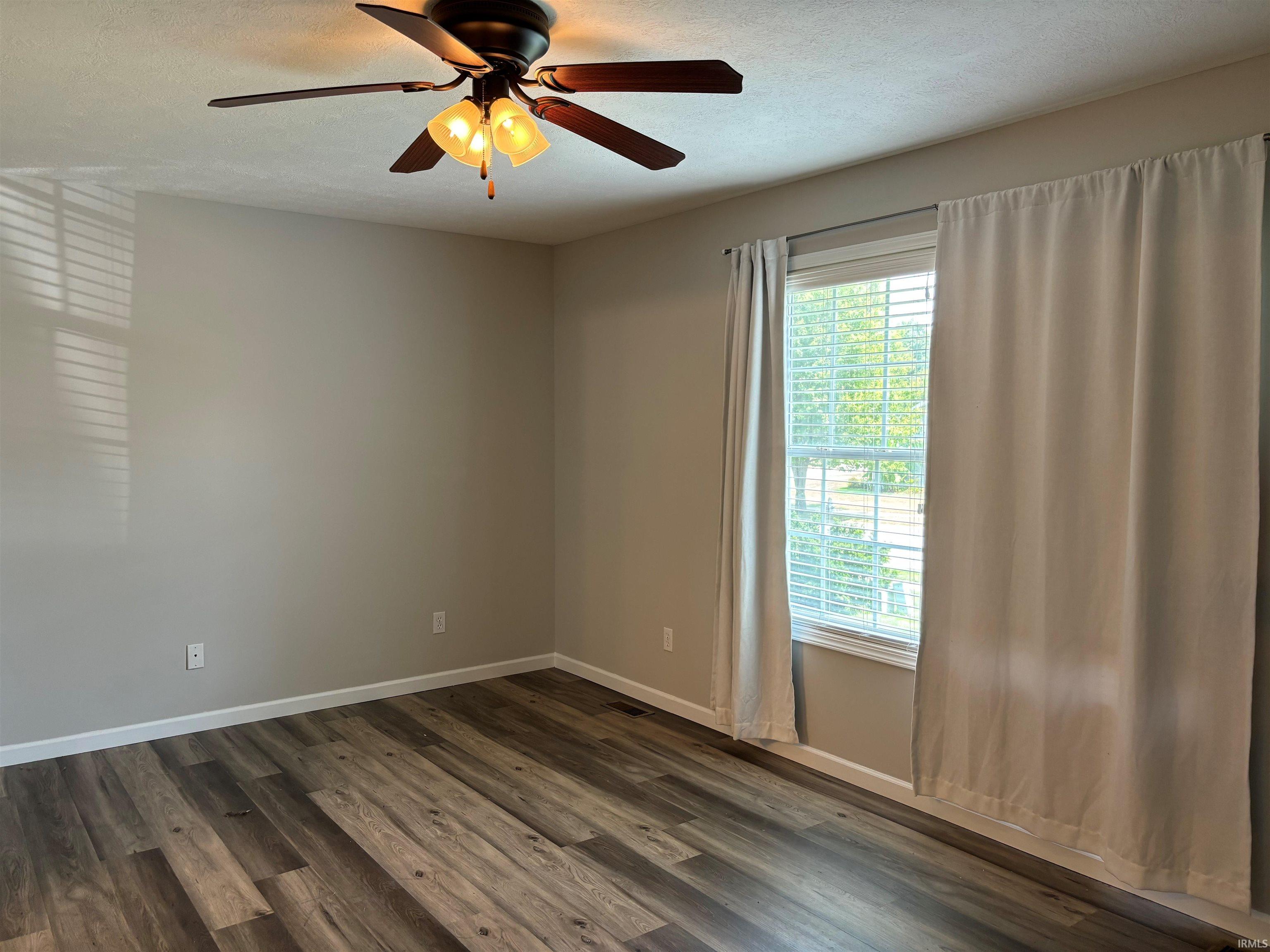 4829 N Palisade Drive