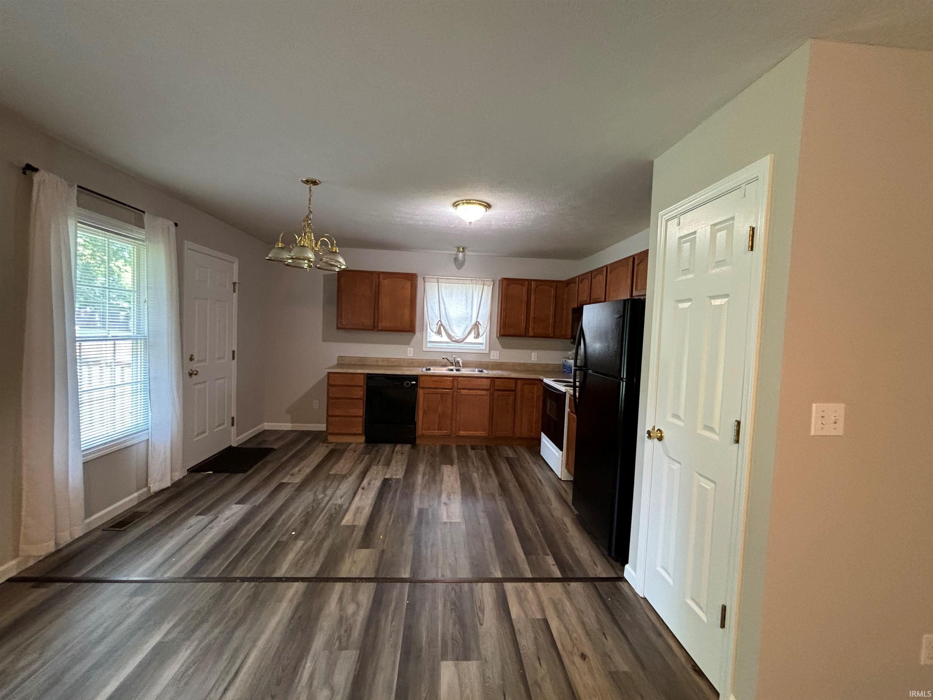 4829 N Palisade Drive