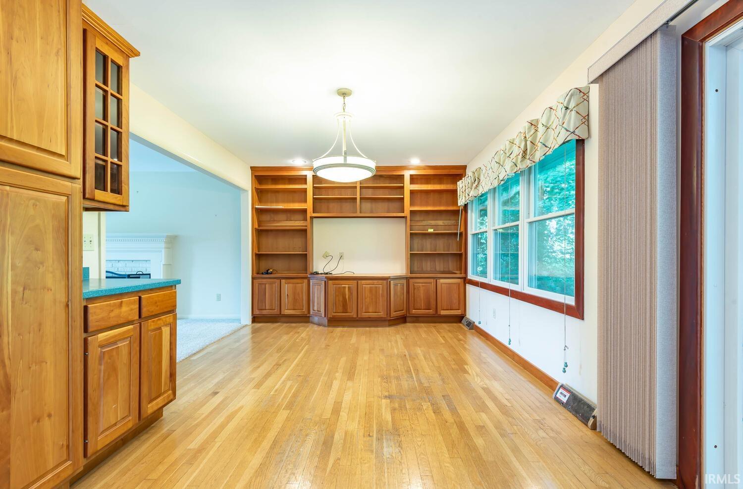 2300 S Woodbluff Court