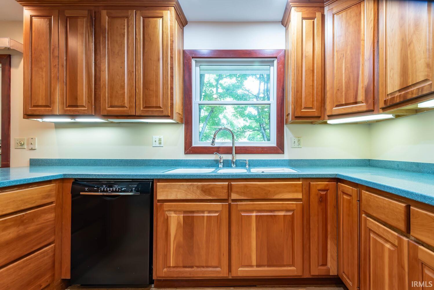 2300 S Woodbluff Court