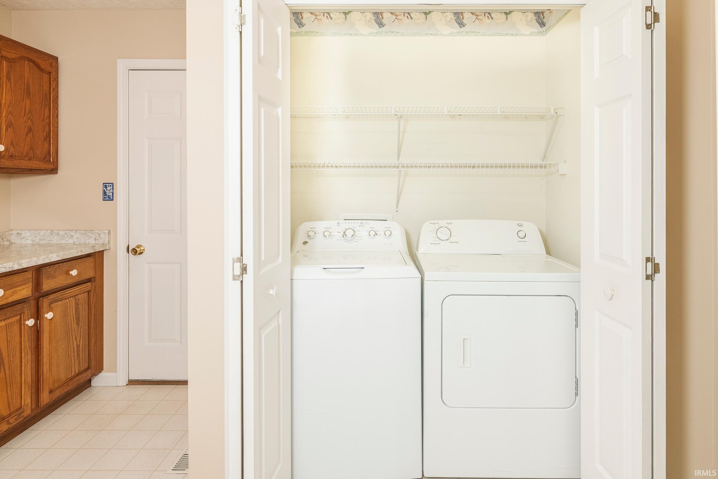 800 W Whitestone Street