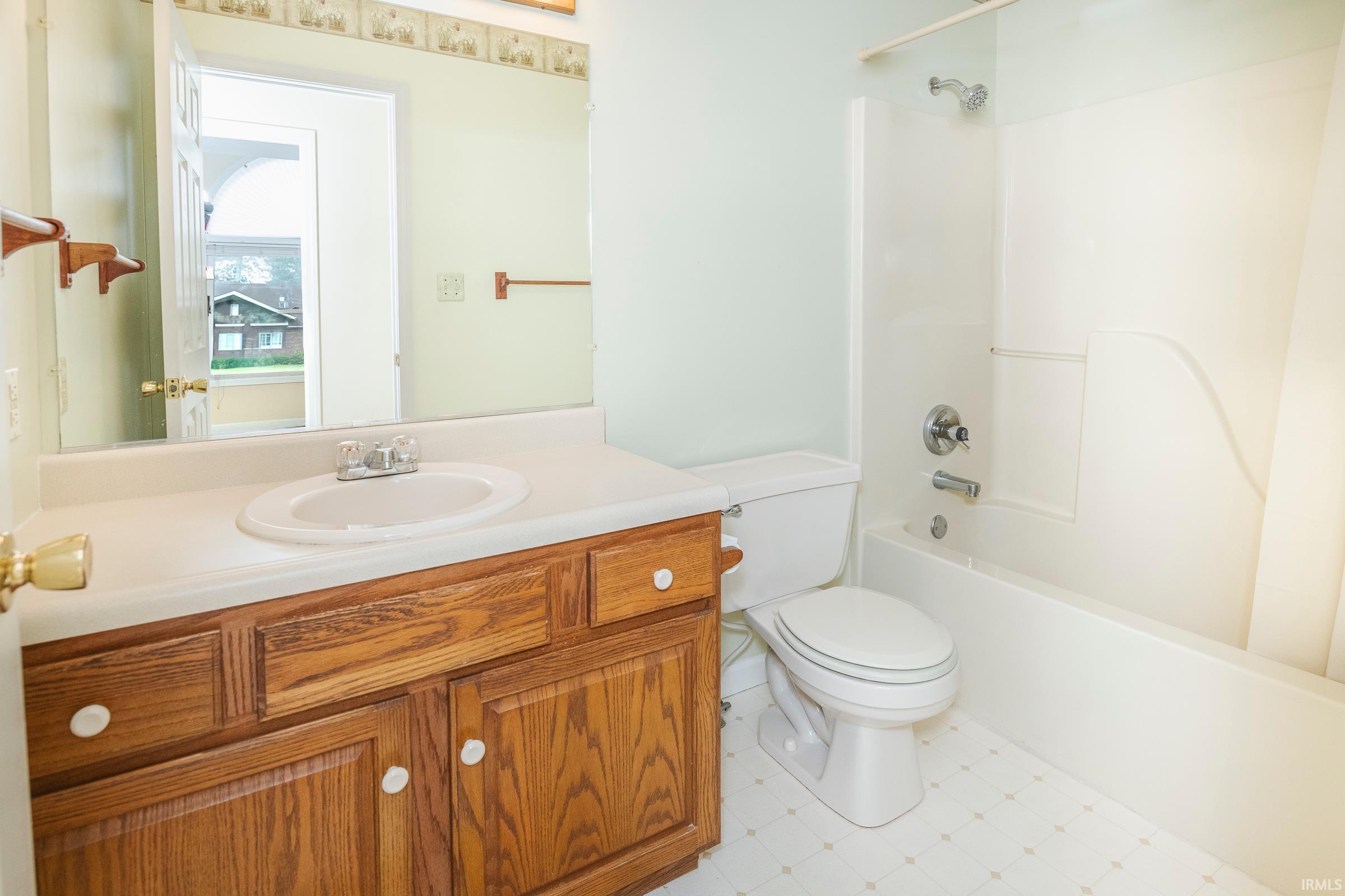 800 W Whitestone Street