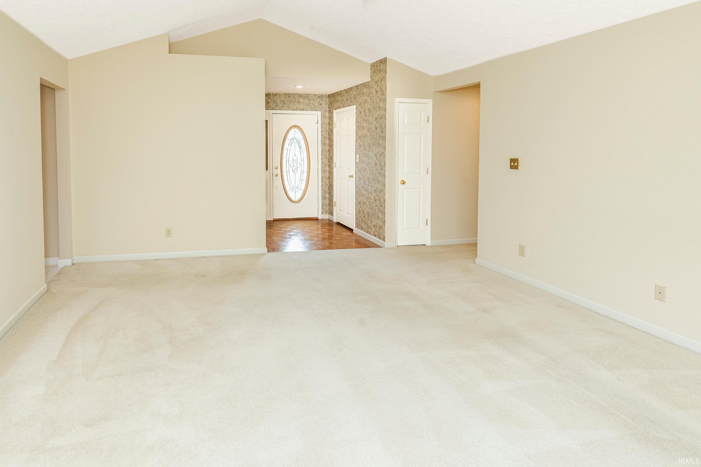 800 W Whitestone Street