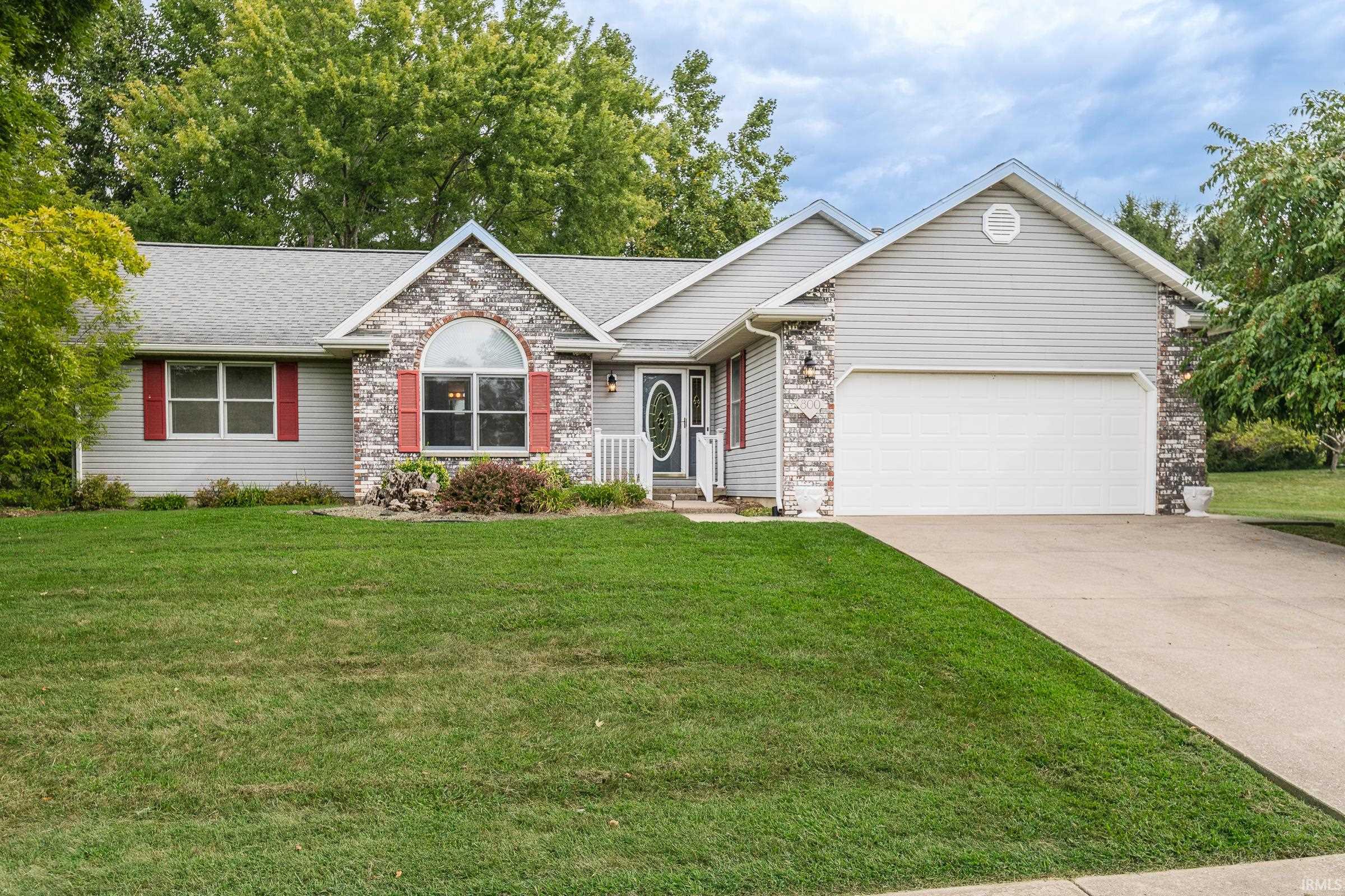 800 W Whitestone Street