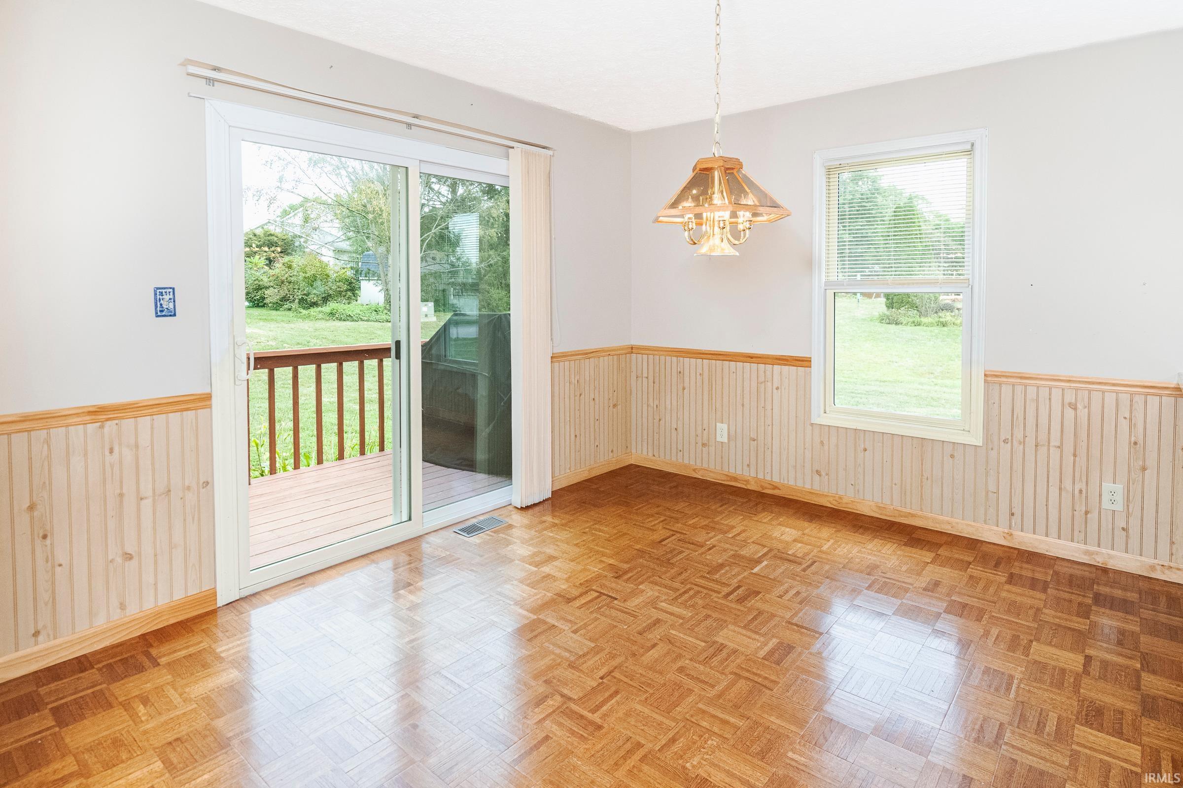 800 W Whitestone Street