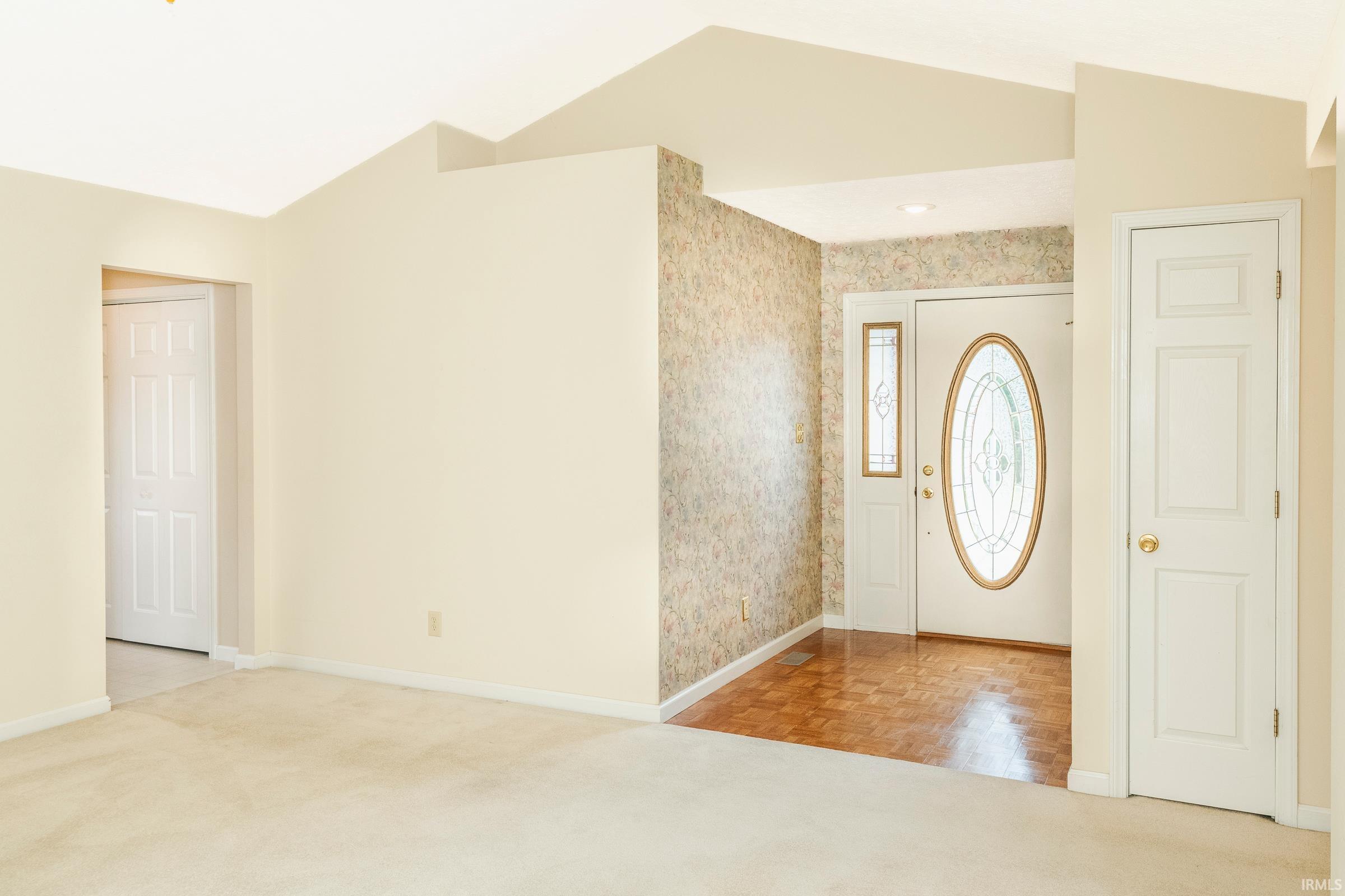 800 W Whitestone Street