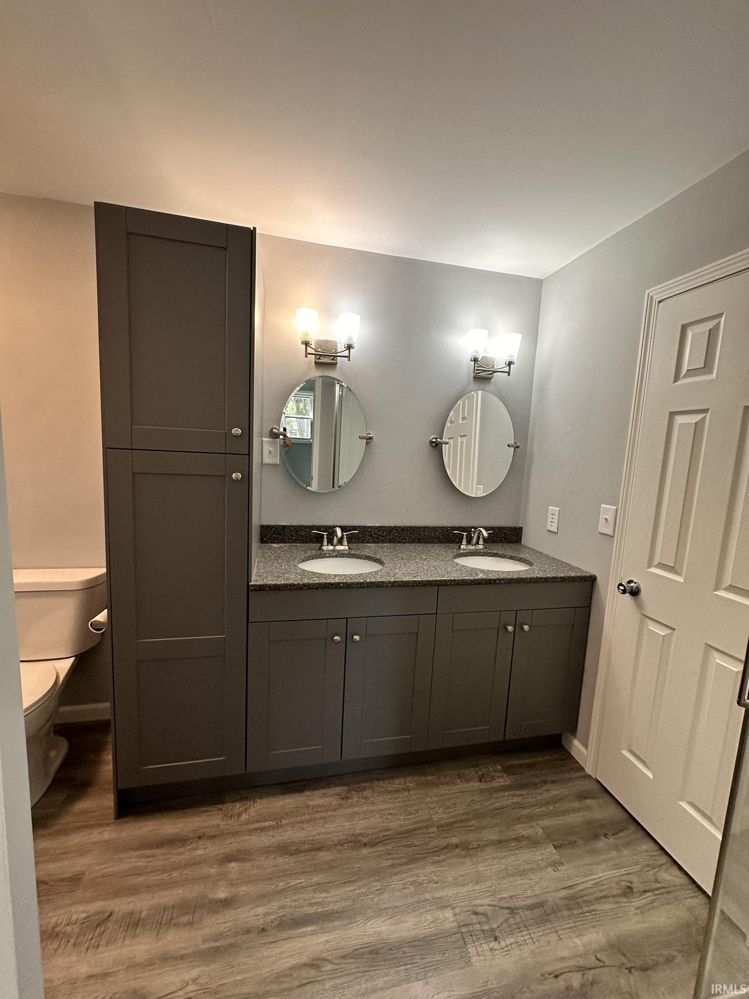 740 S Westwood Drive