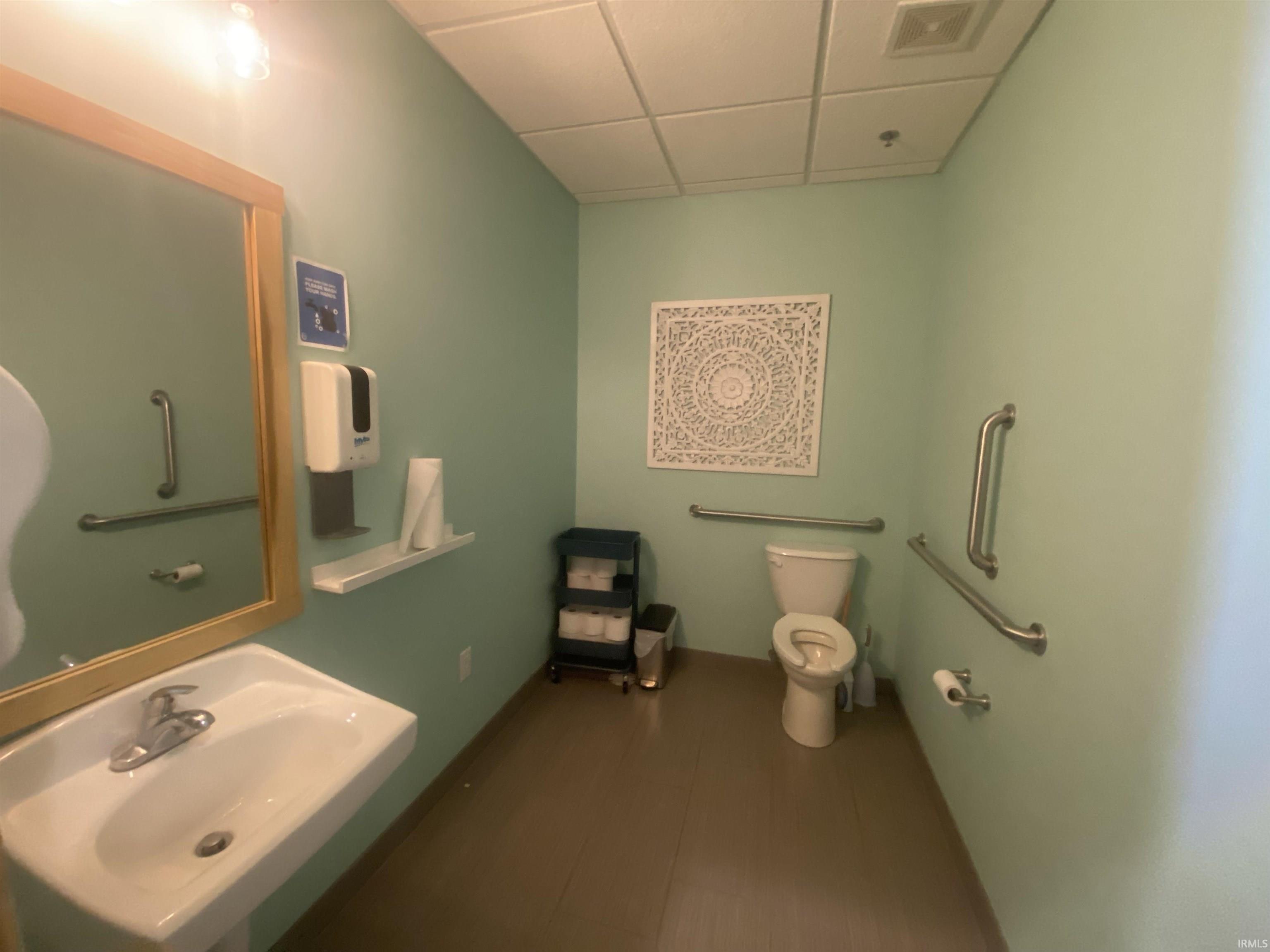 802 Auto Mall Rd Unit: 2