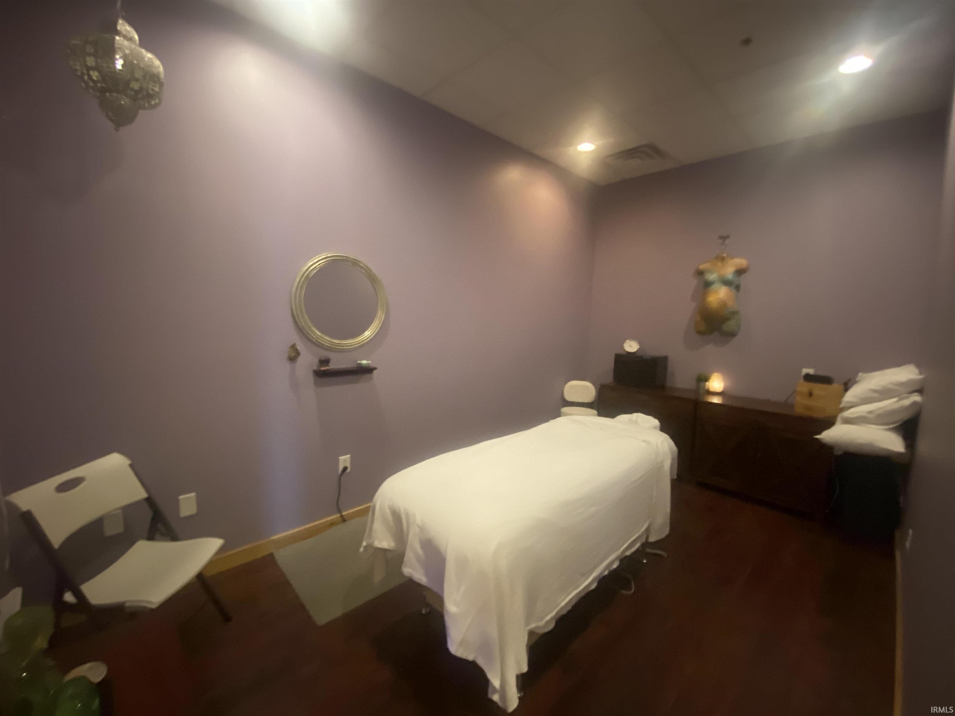 802 Auto Mall Rd Unit: 2