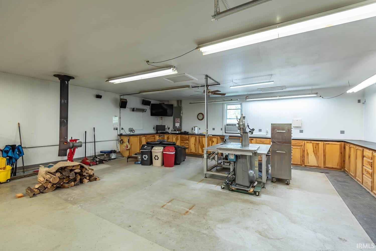 10084 E State Road 54