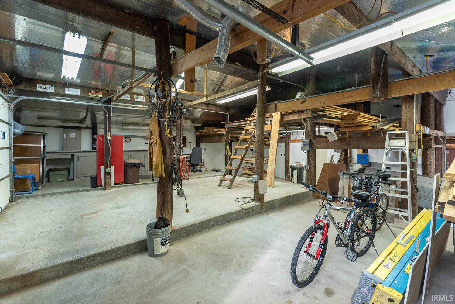 10084 E State Road 54