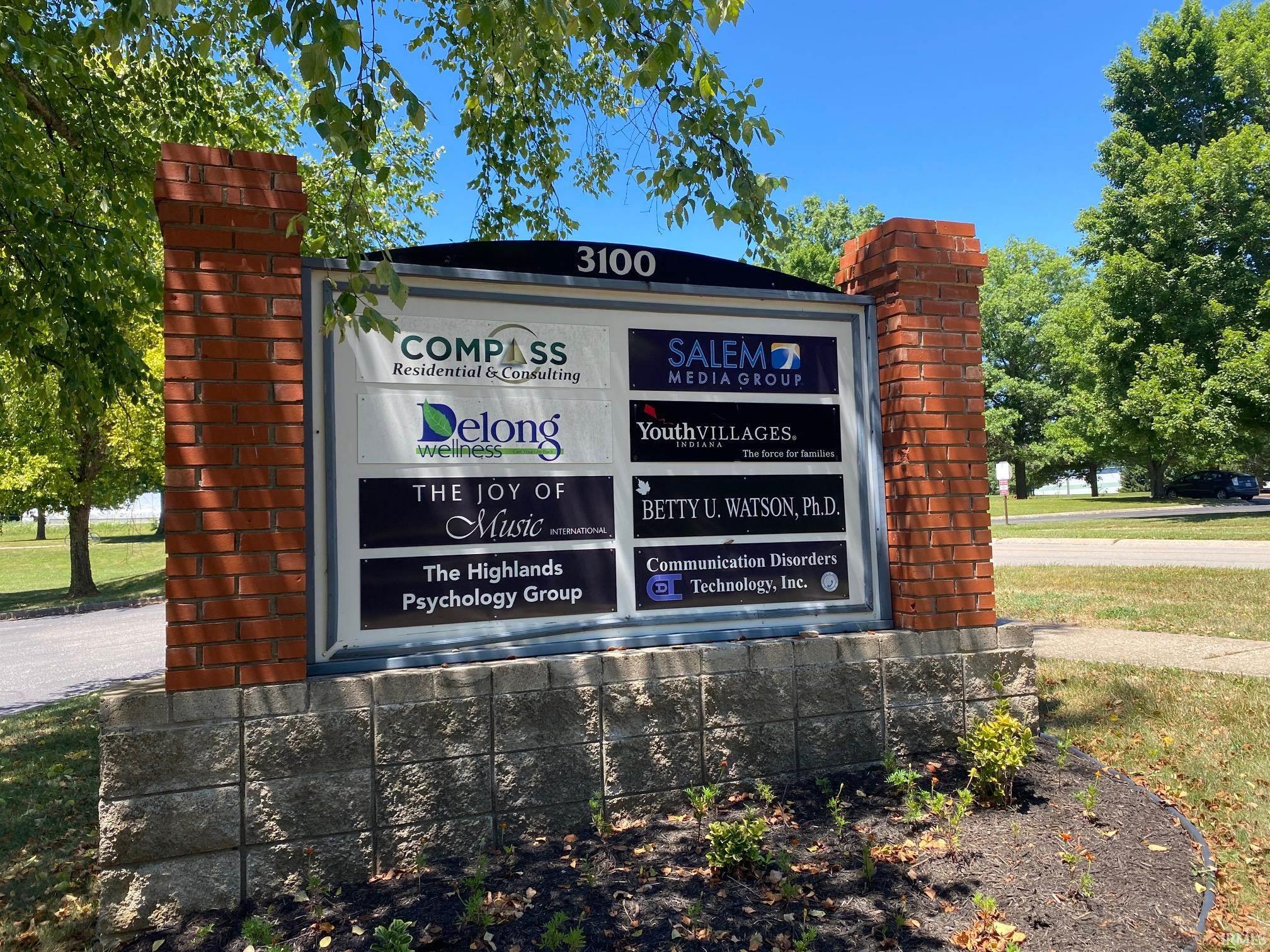 3100 E John Hinkle Place Unit: 102