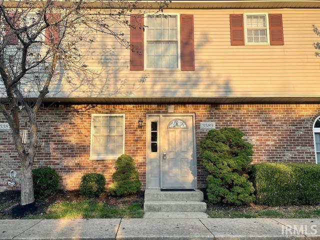 3389 S Oaklawn Circle