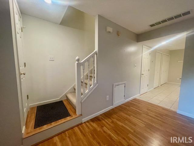 3389 S Oaklawn Circle