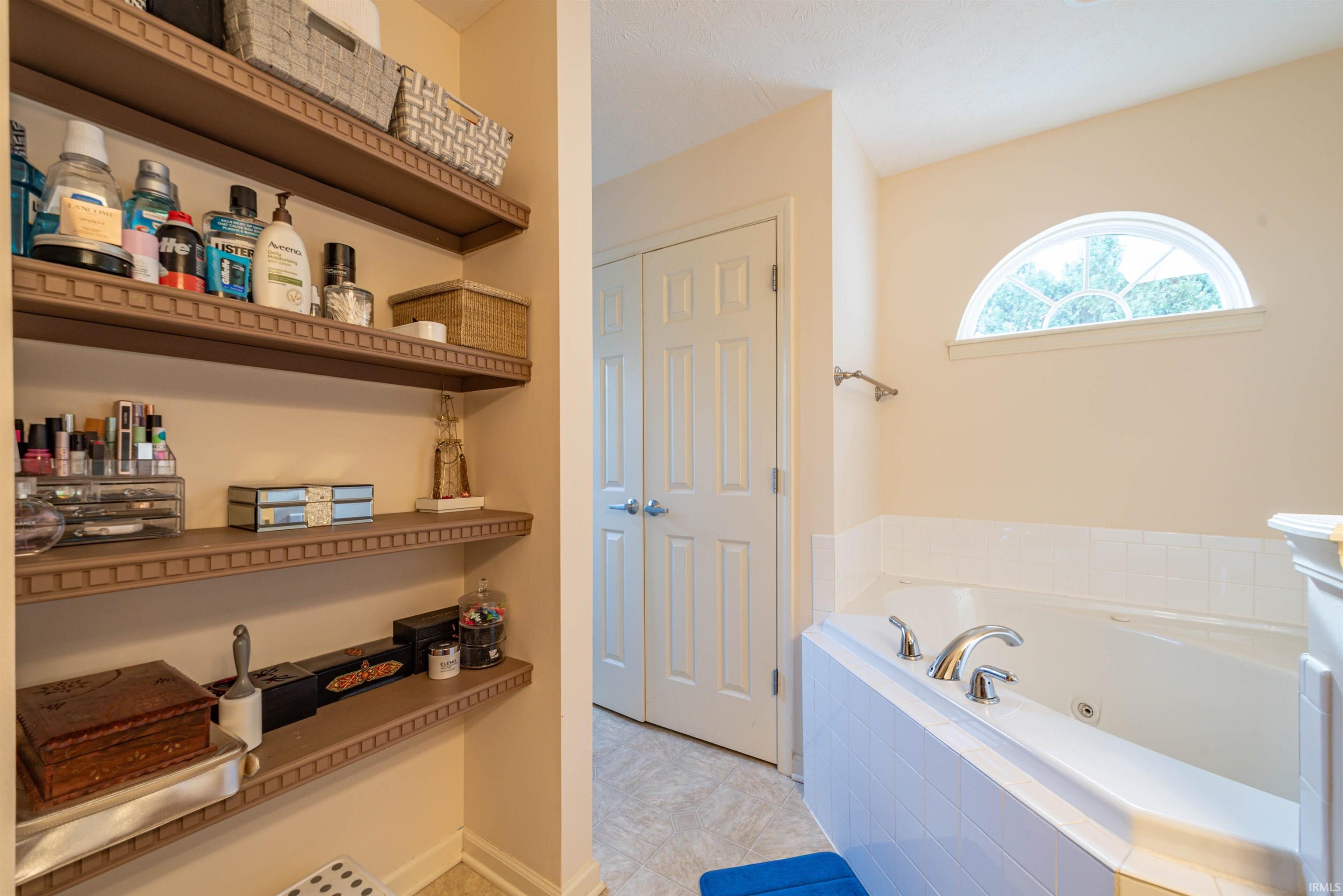 3409 S Cedarwood Circle