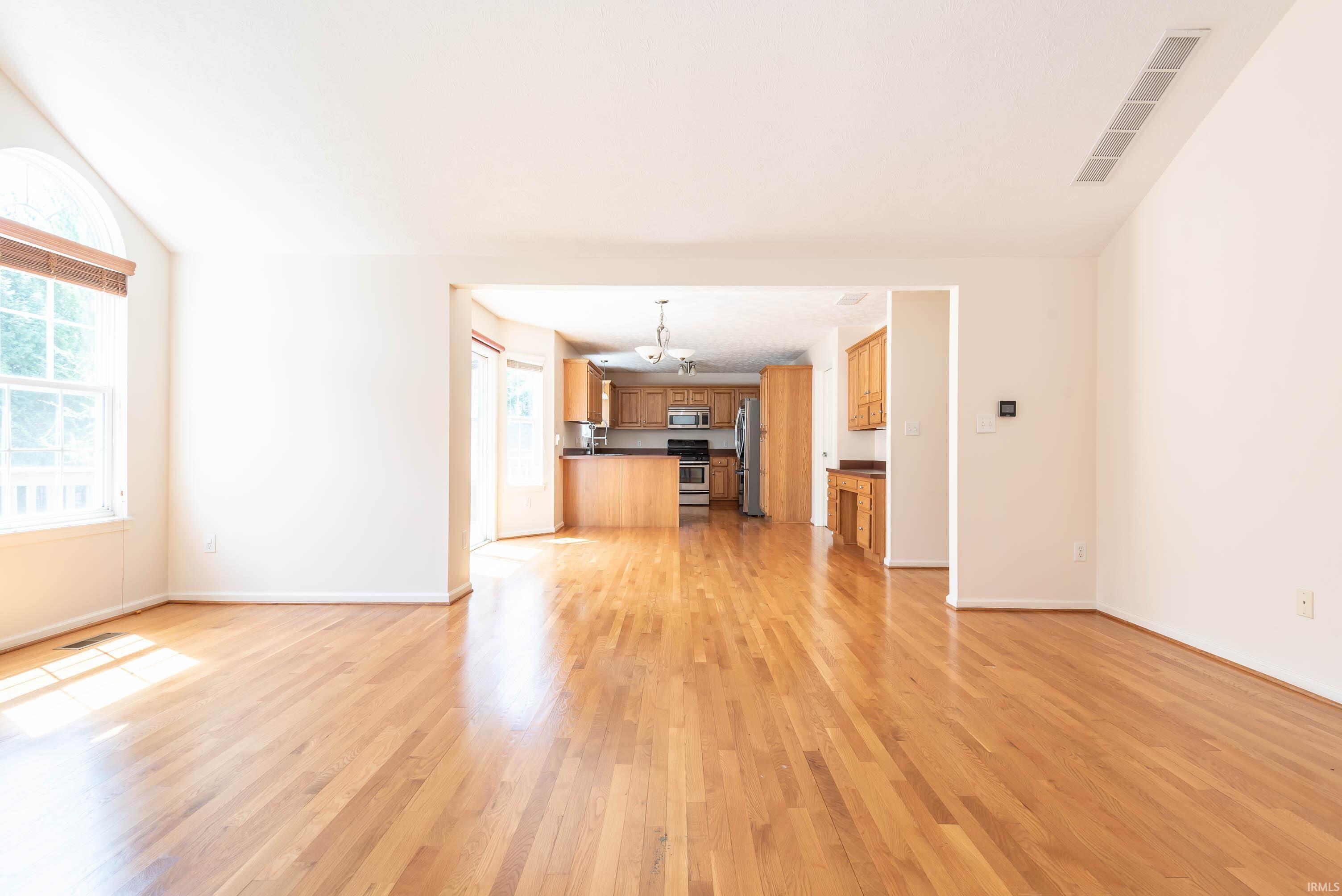 3409 S Cedarwood Circle