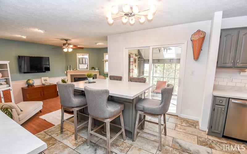 3301 S Rolling Oak Drive