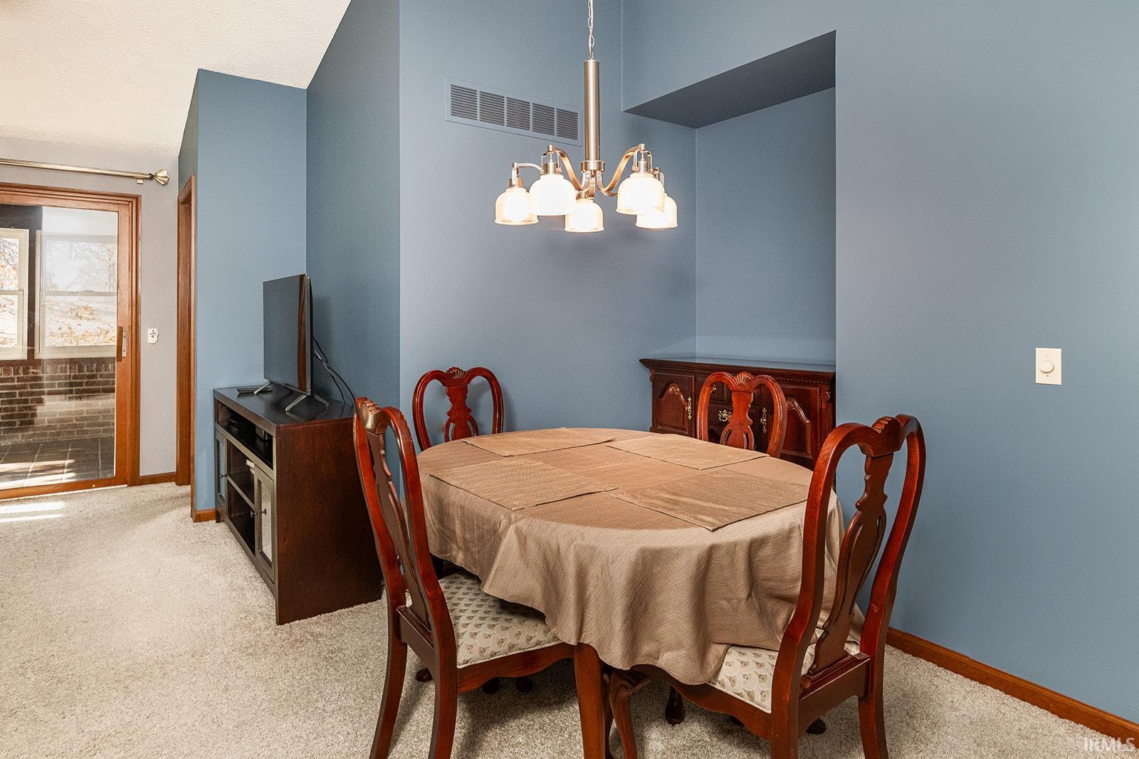 500-6 Greentree Drive